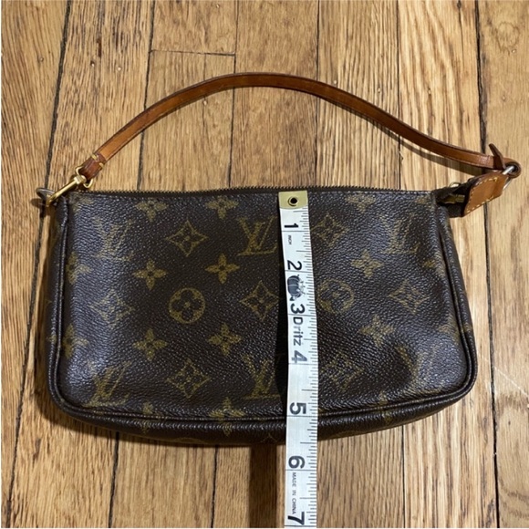 Vintage Louis Vuitton Pochette - Picture 3 of 13
